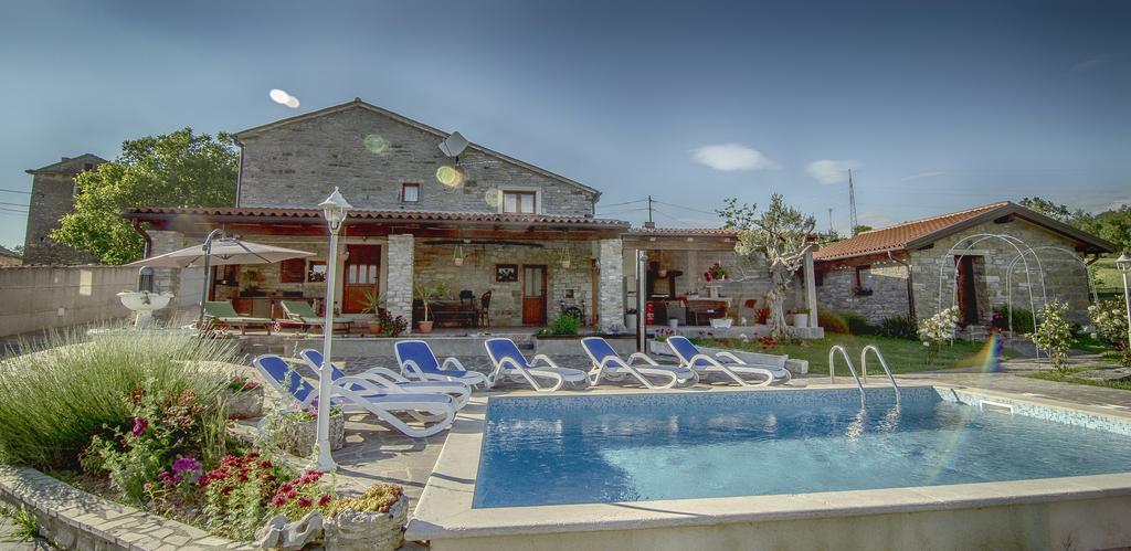 Vila Vesna Grožnjan Exteriör bild